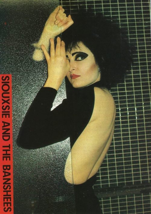 teenfuckingspirit: shadow-play: bottom-dave-gahan: Siouxsie Tinderbox Werbefotografie, 1986   I