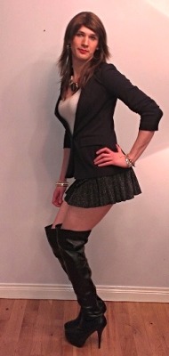 iakeltg:  Crossdresser Pleated Mini Skirt Over the Knee Boots