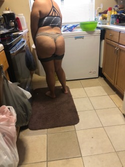 wethardandnasty:My wifey is so fucking sexy and a great cook❤️😍👅💦-hubby😎