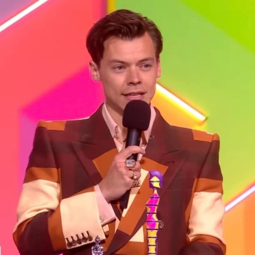 WinnerHARRY STYLESluomovogueYou can always rely on @HarryStyles ’s @Gucci outfit! The singer just wo