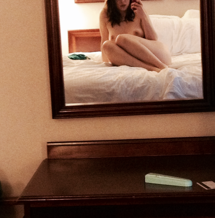 hotlearningwife:  One year ago today I texted this picture to my husband. While the