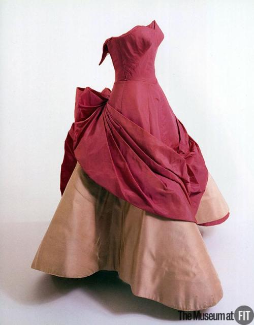 omgthatdress: Ball Gown Charles James, 1953 The Museum at FIT