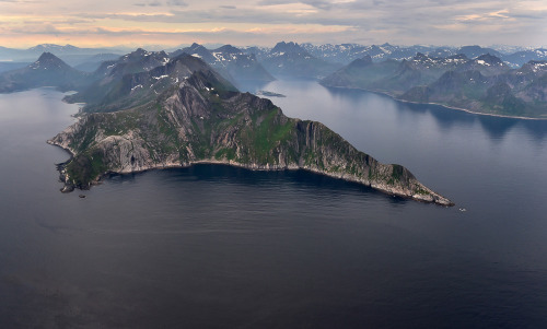 expressions-of-nature:  Claws of the Dragon / Senja, Norway by: Andrew 