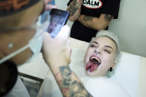 wholegraincocaine:  gal-of-gor3:  ladyvladislava:  my tongue split in pics. the happiest day in my life so far, the relief was out of this world. peformed by chai @ calm bodymodification in stockholm!  She’s so stoic throughout the whole thing.  white