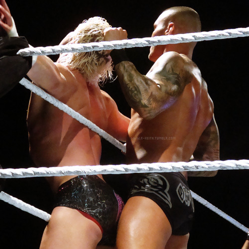 freedommadness:  asdfghjkl OMG I just can’t   I love this pic!!!