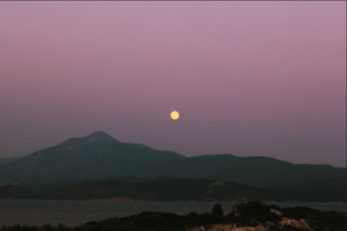 danger:fullmoon over turkey // greece pt.7 by  marina weishaupt ( Instagram: instagram.com/mrnnw ) 