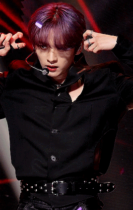LEE KNOW – ‘MANIAC’ FANCAM @ Show Champion (220330)