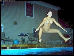 happyembarrassedbabes:  Naked chick jumping