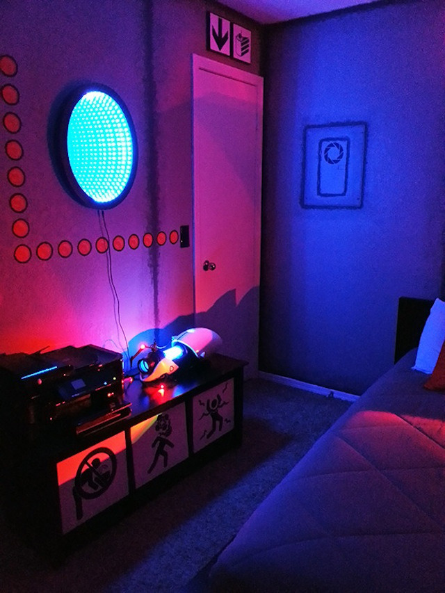 thenimbus:  theomeganerd:  Portal Themed Bedroom by Lauren  jesus fucking christ