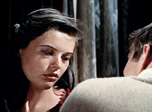 robbie-turner:  James Dean and Lois Smith as Cal Trask and Anne in East of Eden (1955) dir. Elia Kazan