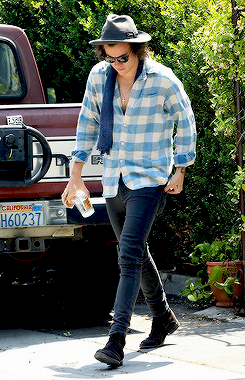 styzles-deactivated20151205:  Harry Styles leaves Food Lab in West Hollywood on May 16, 2014 