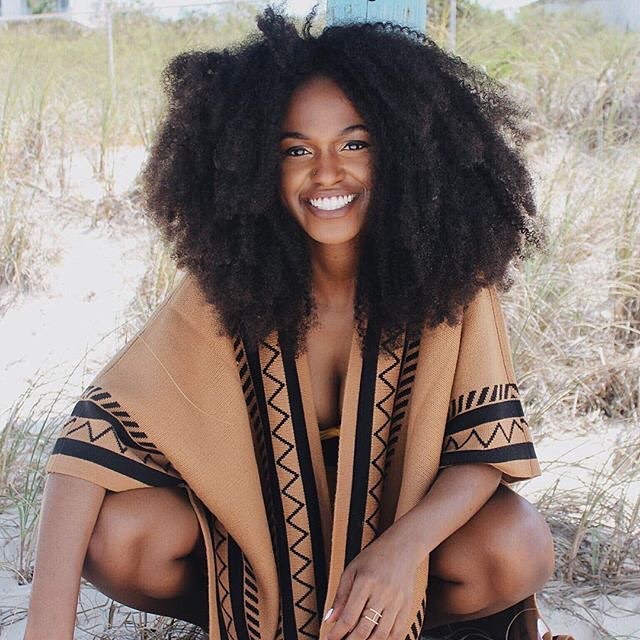 ebonyaesthetics:  iG: @EbonyAesthetics!