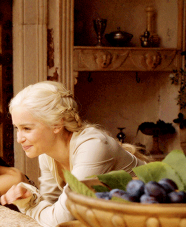 Daenerys’ Costumes Appreciation - 2x05 