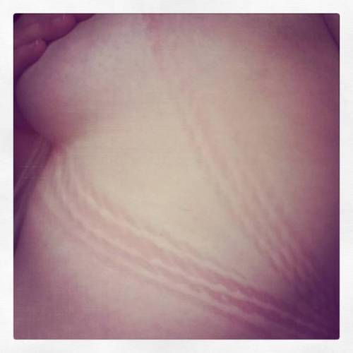 knotsnroses: Because rope marks are pretty #ropemarks #shibari #tiedgirl #ropebunny #ropegirl