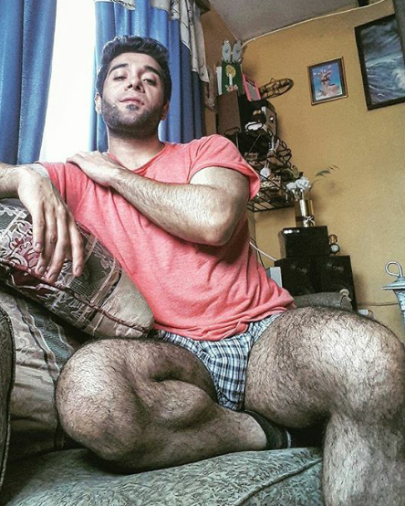 ivan241088:  adictoalosculones:  Pinches piernototototas de Marcelo (delicious legs Marcelo)😍😈👅💦  😘😘😘😘