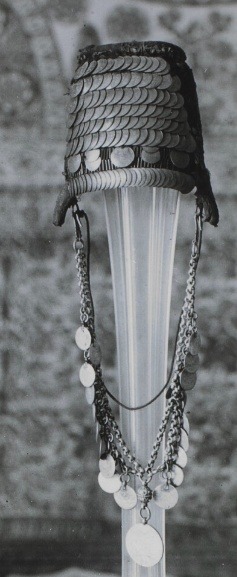 Traditional Palestinian headgear from Bethlehem, 1920/1935.Jeanne Jouin.