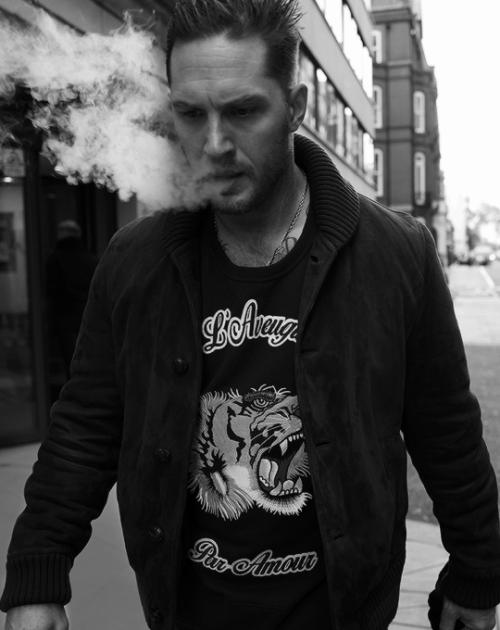 bohdisrook:  Tom Hardy photographed by Greg Williams for Esquire UK January 2017 Issue