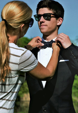 preppycollegeguy:  Gotta love the Wayfarers