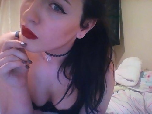 exovl:  queercutie:  nsfw pale blog  mixed pale