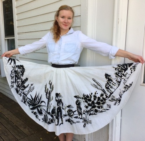 https://www.etsy.com/listing/555463477/50s-mexican-skirt-cactus-black-white  50s Mexican Circle Skir