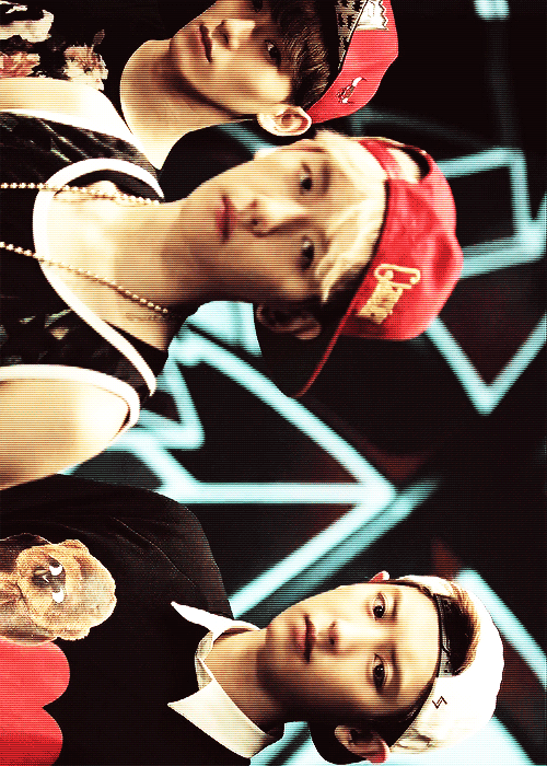 sexualjongin:  kmexoplanet: OT12 EXO GROWL TEASER  OMFG 
