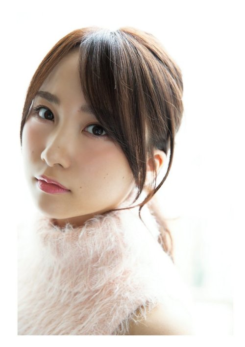 uptou: BUBKA (ブブカ) 2018年11月号 高橋朱里（ＡＫＢ４８）「ビキニスプラッシュ」 さらに読む