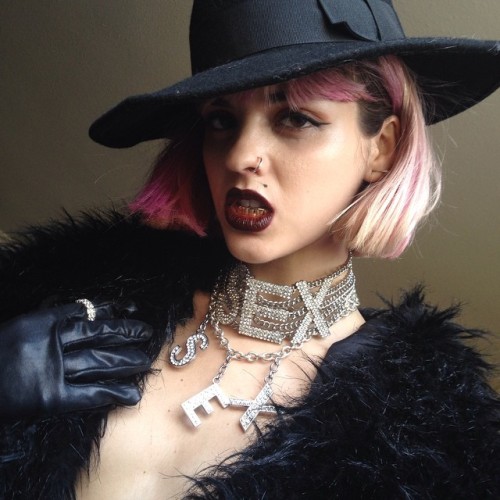 flowersformarina:  Sita Abellan is my latest inspiration.
