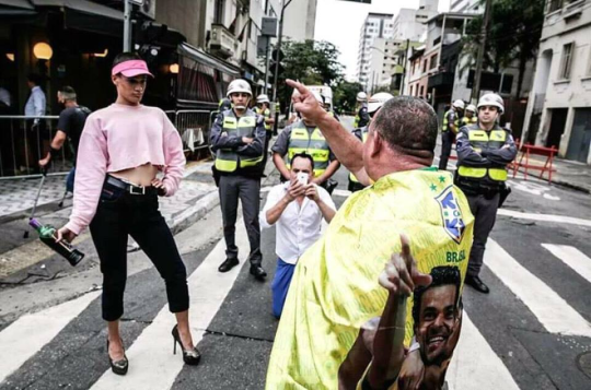 harpervalleydrag:  brasilian-bs: “Bigot whining while a twink holds a bottle of Catuaba” Oil on canvas Unknown author Brazil, 2018  I honest to god thought this was Lea Michele initially