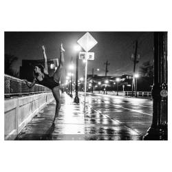 film-god:  👯⛈ @littlenows 😍📷 #beauty #dance #rain #motion #Atlanta