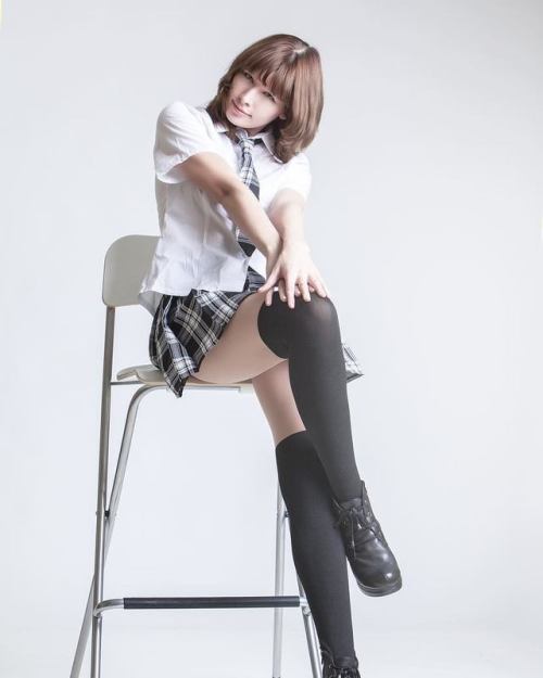 Schoolgirl photoshoot #photosession #girl #gravure #gravureidol #photoshoot#photosession #legs #play