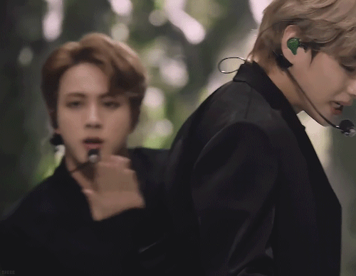 Taehyung | Black Swan