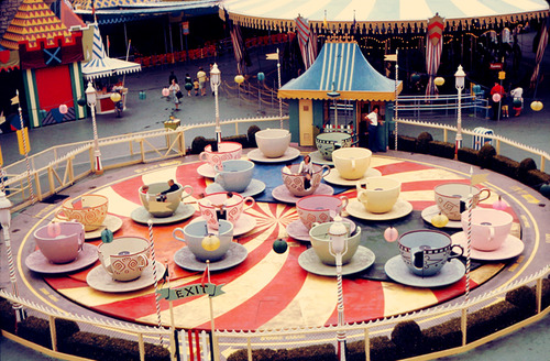the60sbazaar:  The teacup ride at Disneyland (1960s) 