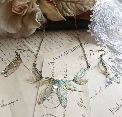 whimsy-cat:Faerie wing jewelry by Under the Ivy.