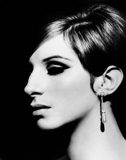 lottereinigerforever:  Barbra Streisand by