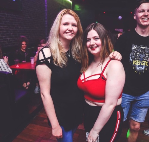 Spotted - Some more busty ladies out in the club. I love where I live.