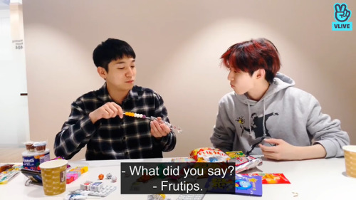 lq-sungjin:Sungjin teaching Jae about American candy