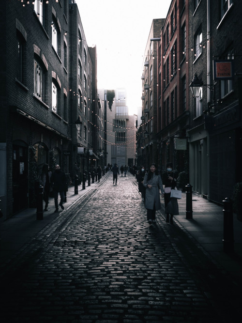 Street Scenes, London. 30th Jan 2022.Photographed by Freddie Ardley - Hasselblad X1D II 50C