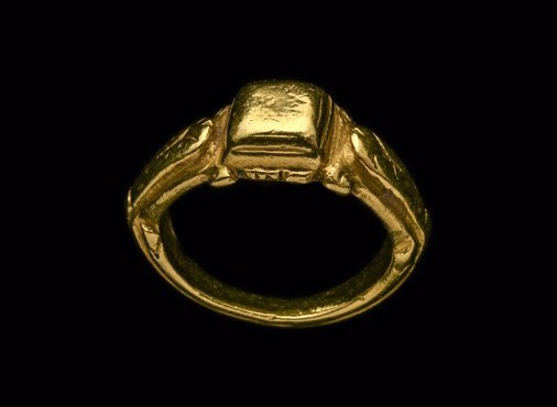 Jewels of the Ancient World — Ancient Roman gold ring, dated to 
