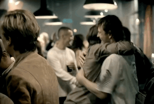 jacintatveit:  Happy St. Patrick’s Day weekend!From a 2003 Guinness Commerical: x
