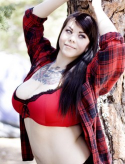 mistydaylanawintersandyoungmoira:  xtremes10:  In love   Hayzel suicide hopeful