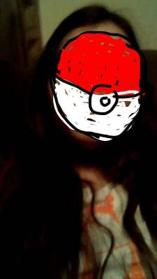 deadguppy:  Selfi    youre a pokeball?