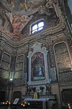 statues-and-monuments:  San Bernardino alle