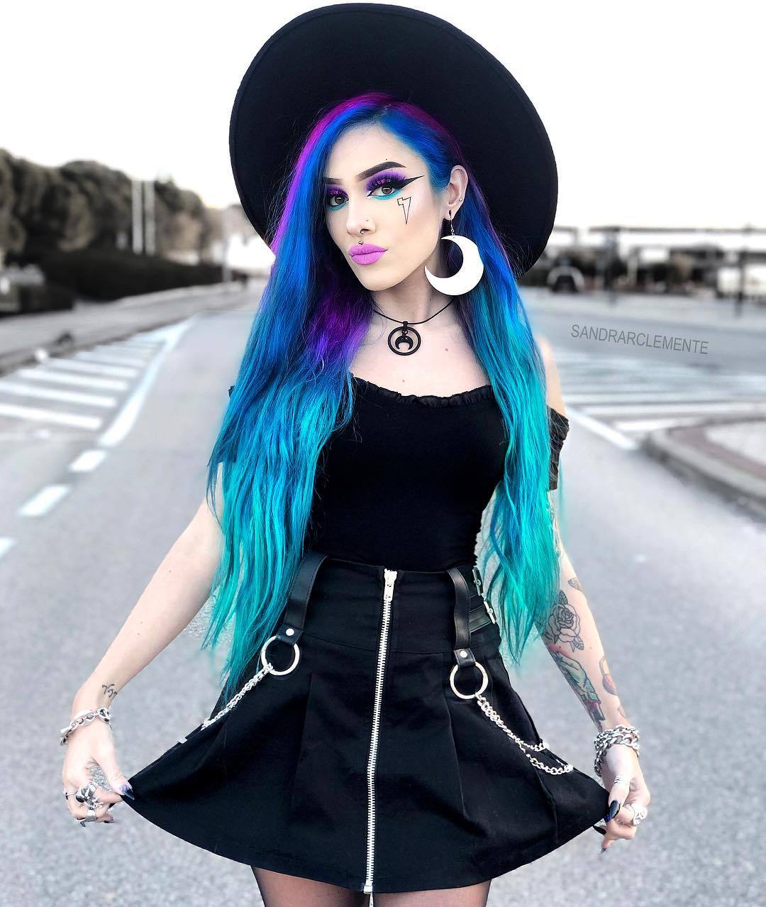 poisonnightmares:  https://www.instagram.com/sandrarclemente/
