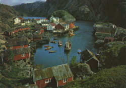 bergsmotiv:norge - norway. nusfjord i lofoten.