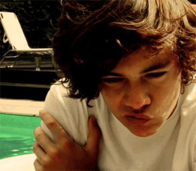 waitingupallnight41d:  Liam: I’m a ninja   Harry: I’m a cupcake    Liam: But