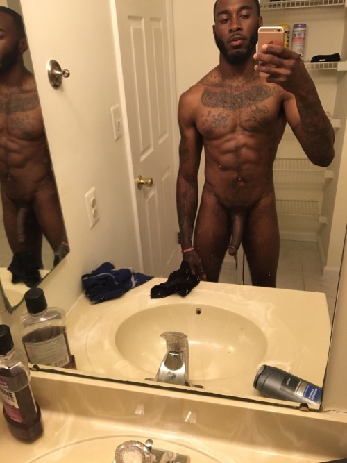 extranoboys:  Ryan 😈