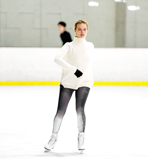 Practicing for ‘I, Tonya’ in Los Angeles (January 2, 2017)