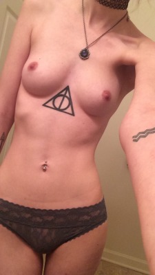 babybackb1tch:  It was requested that I pay tribute to Alan Rickman with my tattoo. I agreed. Here you go. 