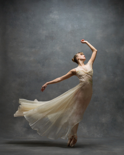 ivebeentothewonderland: NYC Dance Project by Ken Browar, Deborah Ory