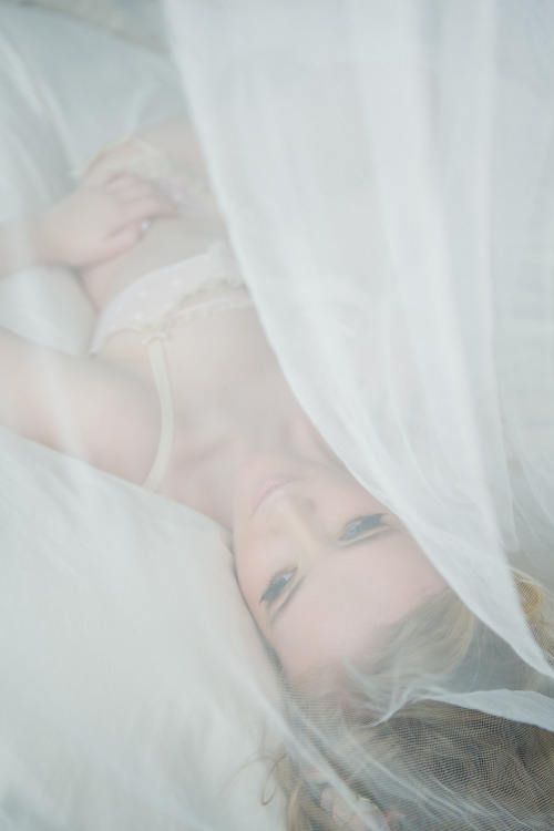 kaitc-model:  Shot by Mariann Szucs for Blue Daisy Boudoir